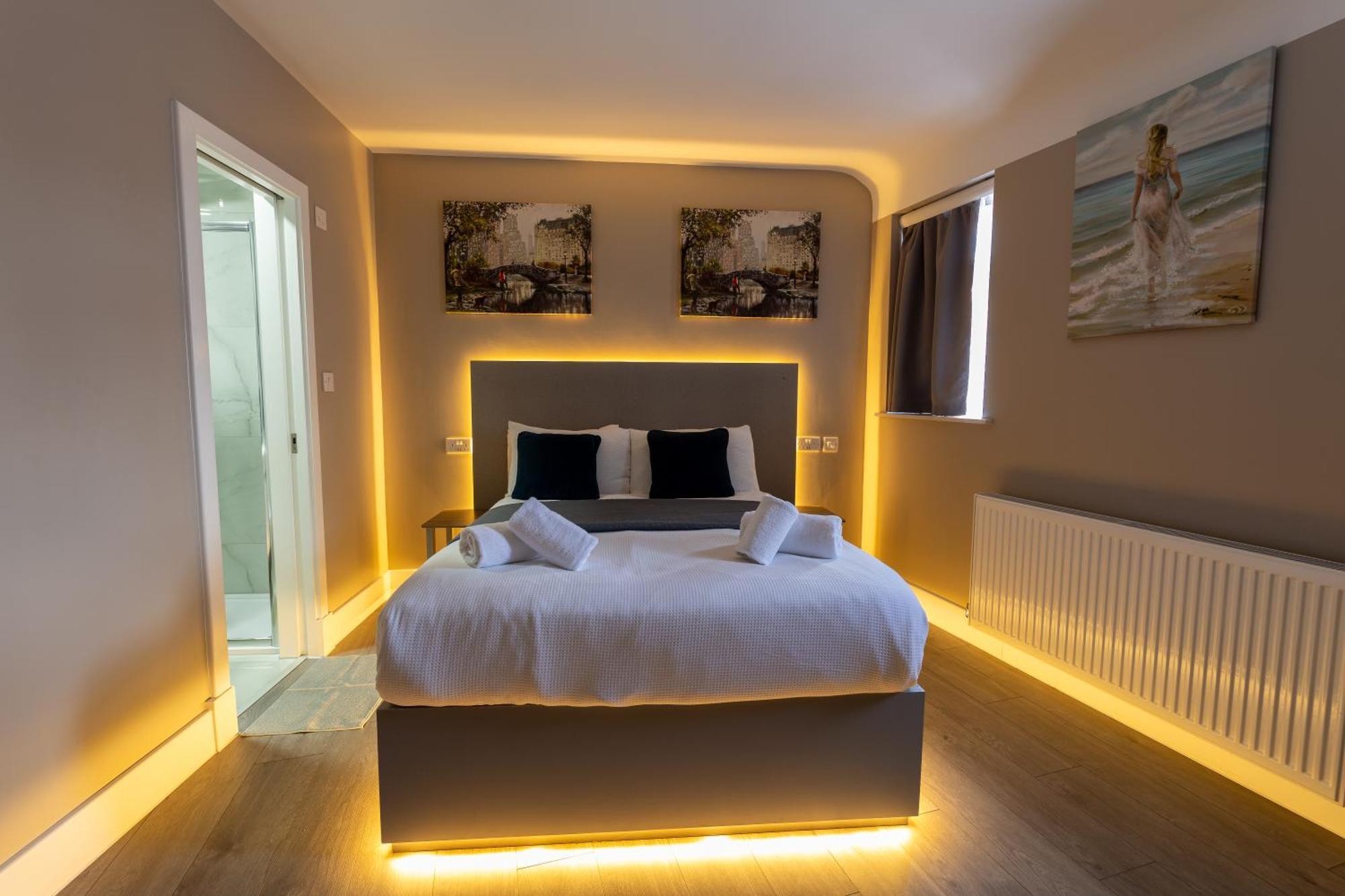 Paragraph Edmonton Palmers Green Exterior photo