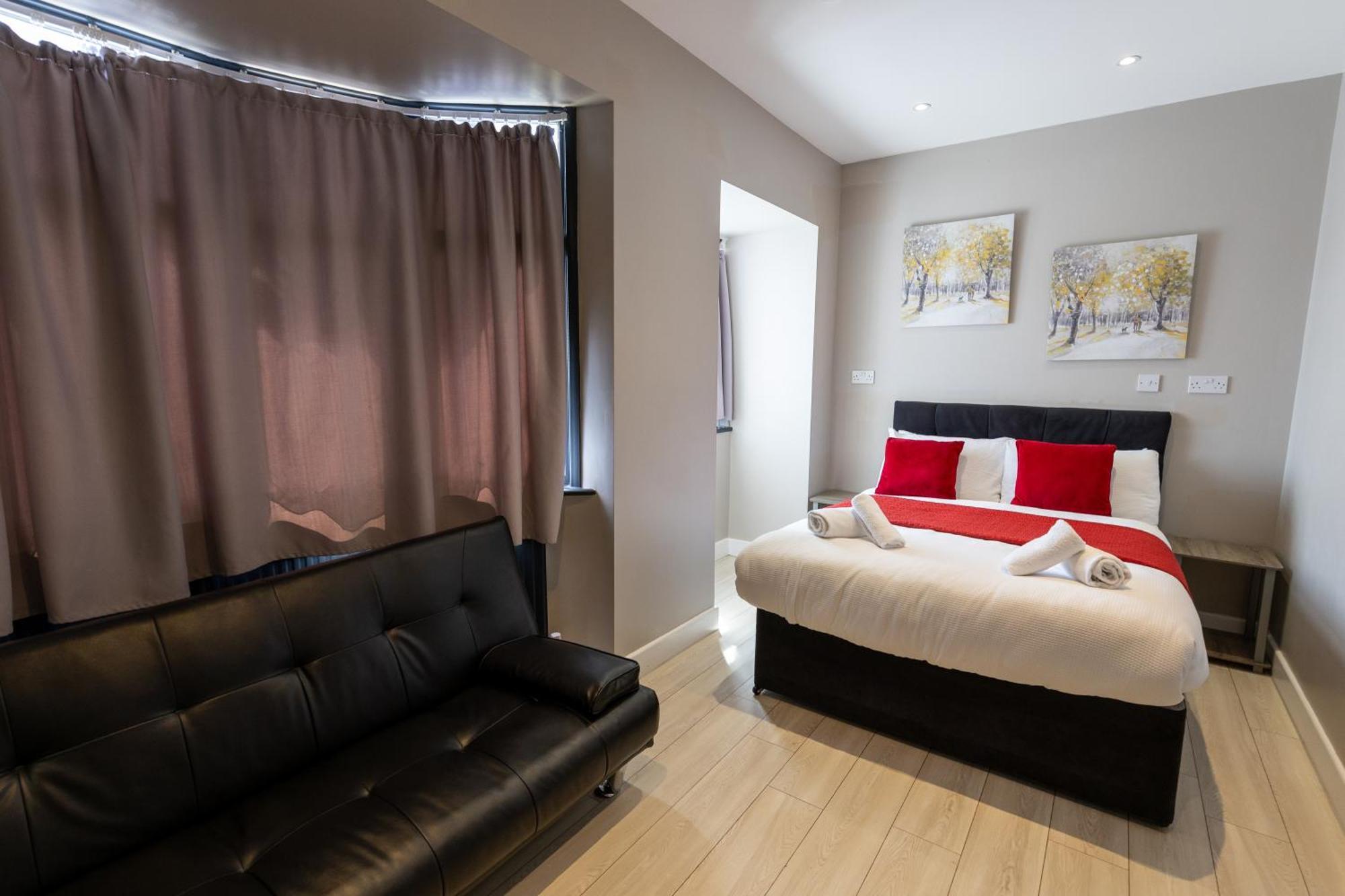 Paragraph Edmonton Palmers Green Exterior photo